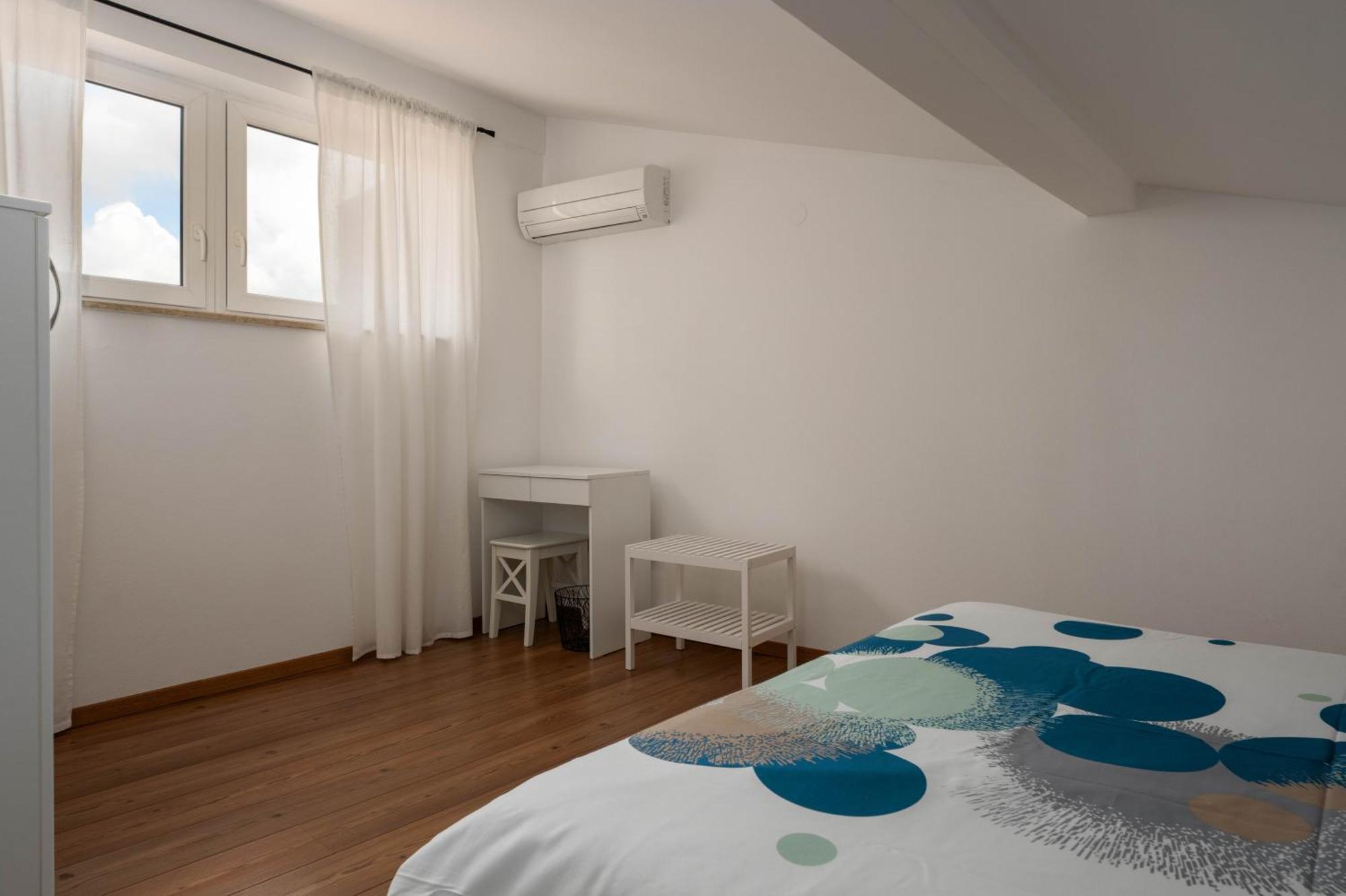 Degrassi Square Apartments (Adults Only) Vrsar Extérieur photo